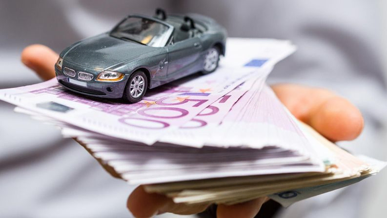 Geld für Autoankauf